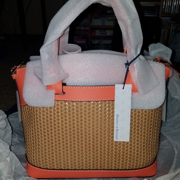 Dooney & Bourke Beacon Woven Domed Satchel/wallet - Picture 2 of 8